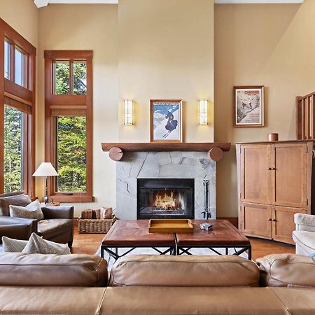 Taluswood The Heights 18 | Mountainside Townhome W/ Ski Access, Hot Tub, Tranquil Views Whistler Eksteriør billede