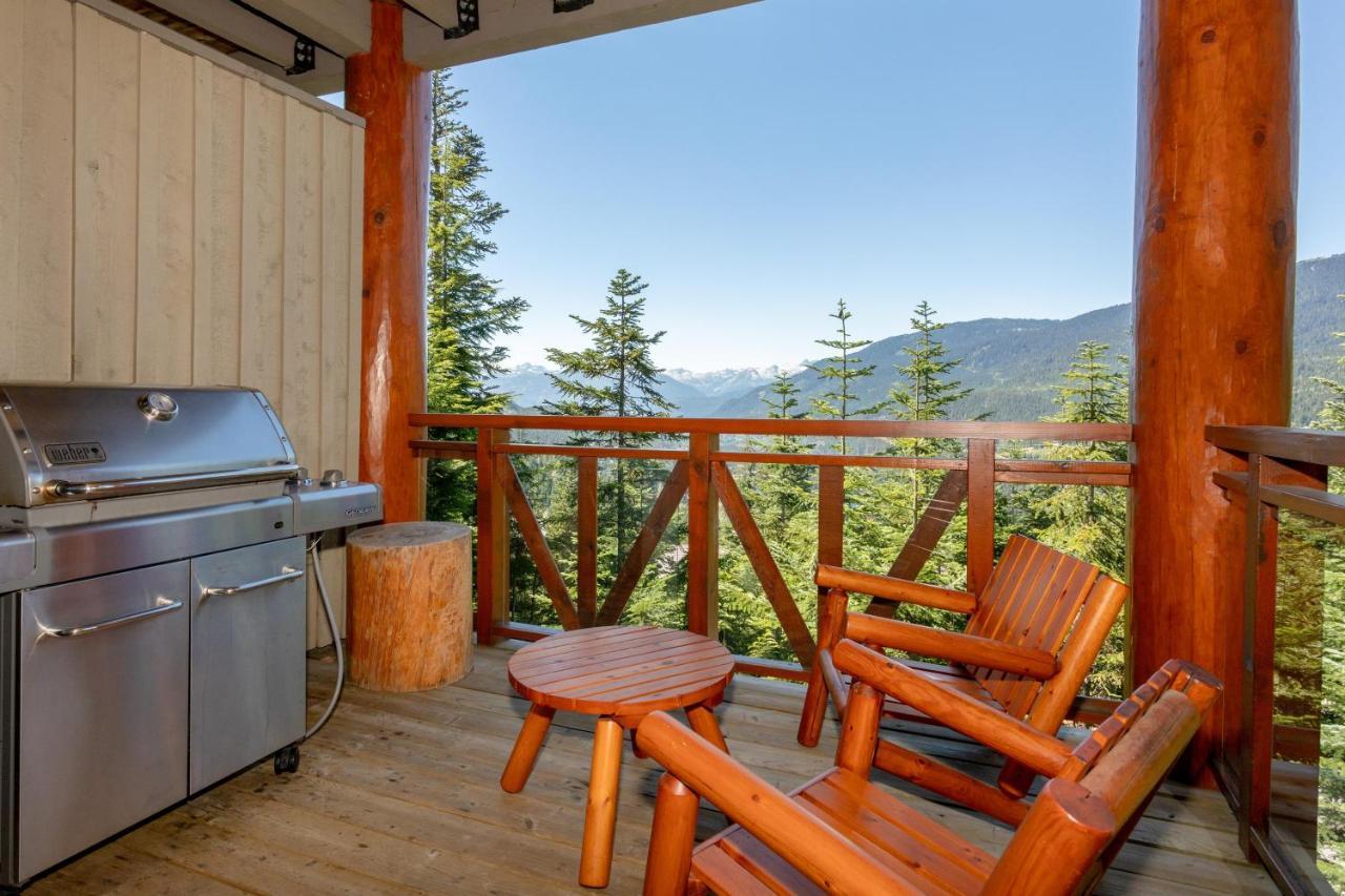 Taluswood The Heights 18 | Mountainside Townhome W/ Ski Access, Hot Tub, Tranquil Views Whistler Eksteriør billede